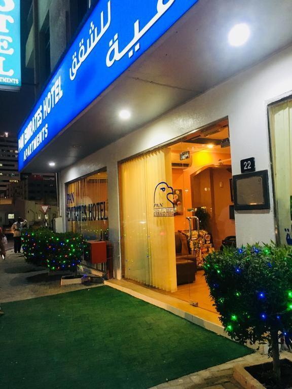 Pan Emirates Hotel Apartments 샤르자 외부 사진