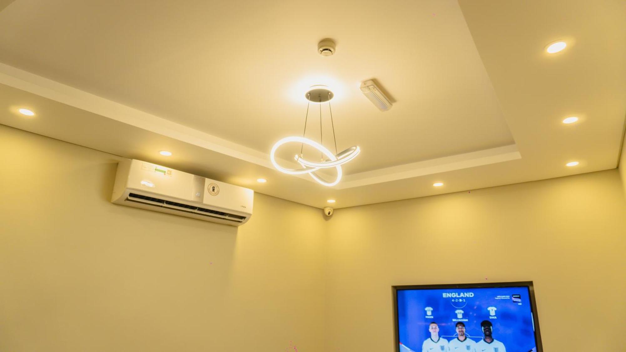 Pan Emirates Hotel Apartments 샤르자 외부 사진