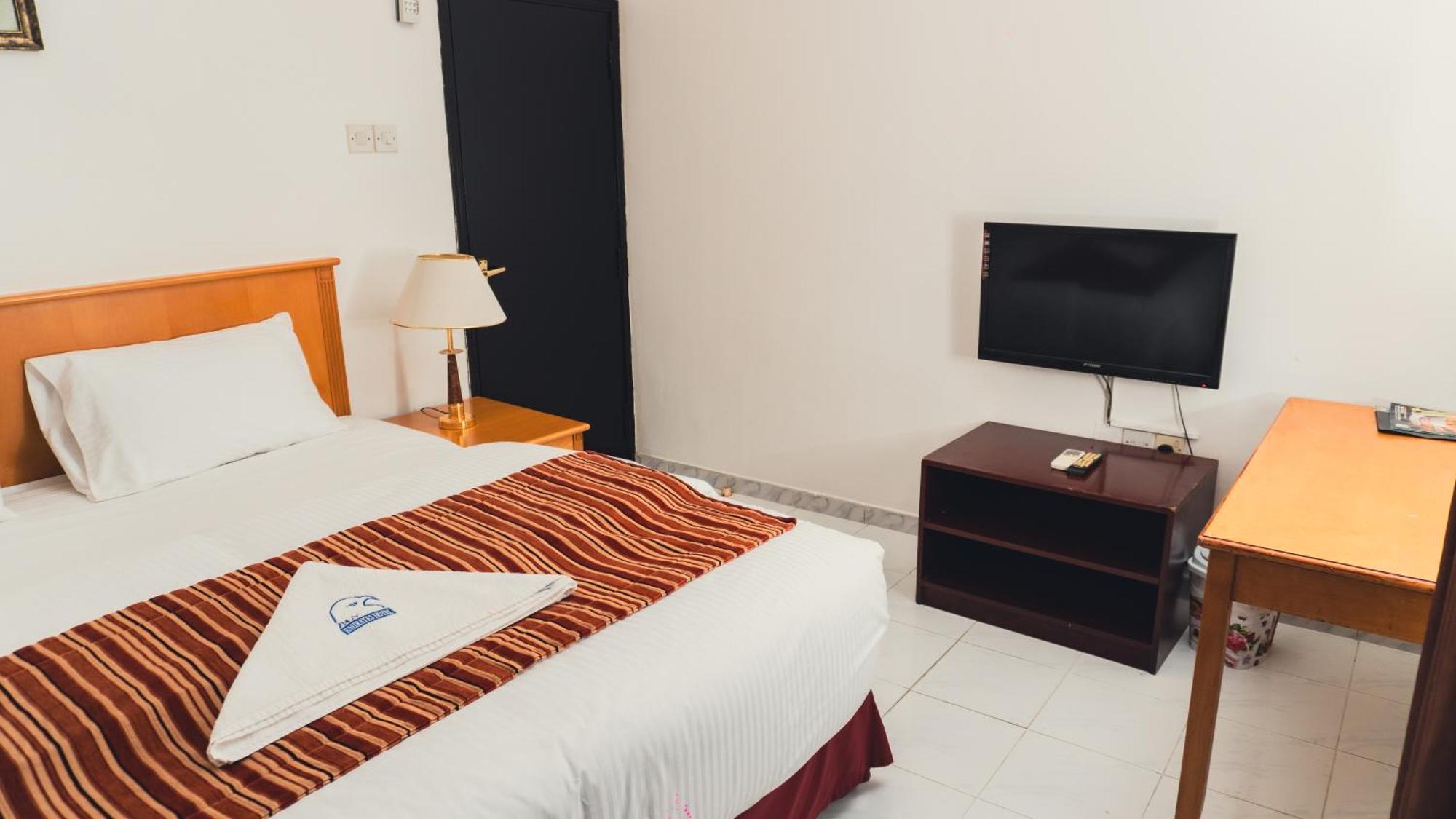 Pan Emirates Hotel Apartments 샤르자 외부 사진