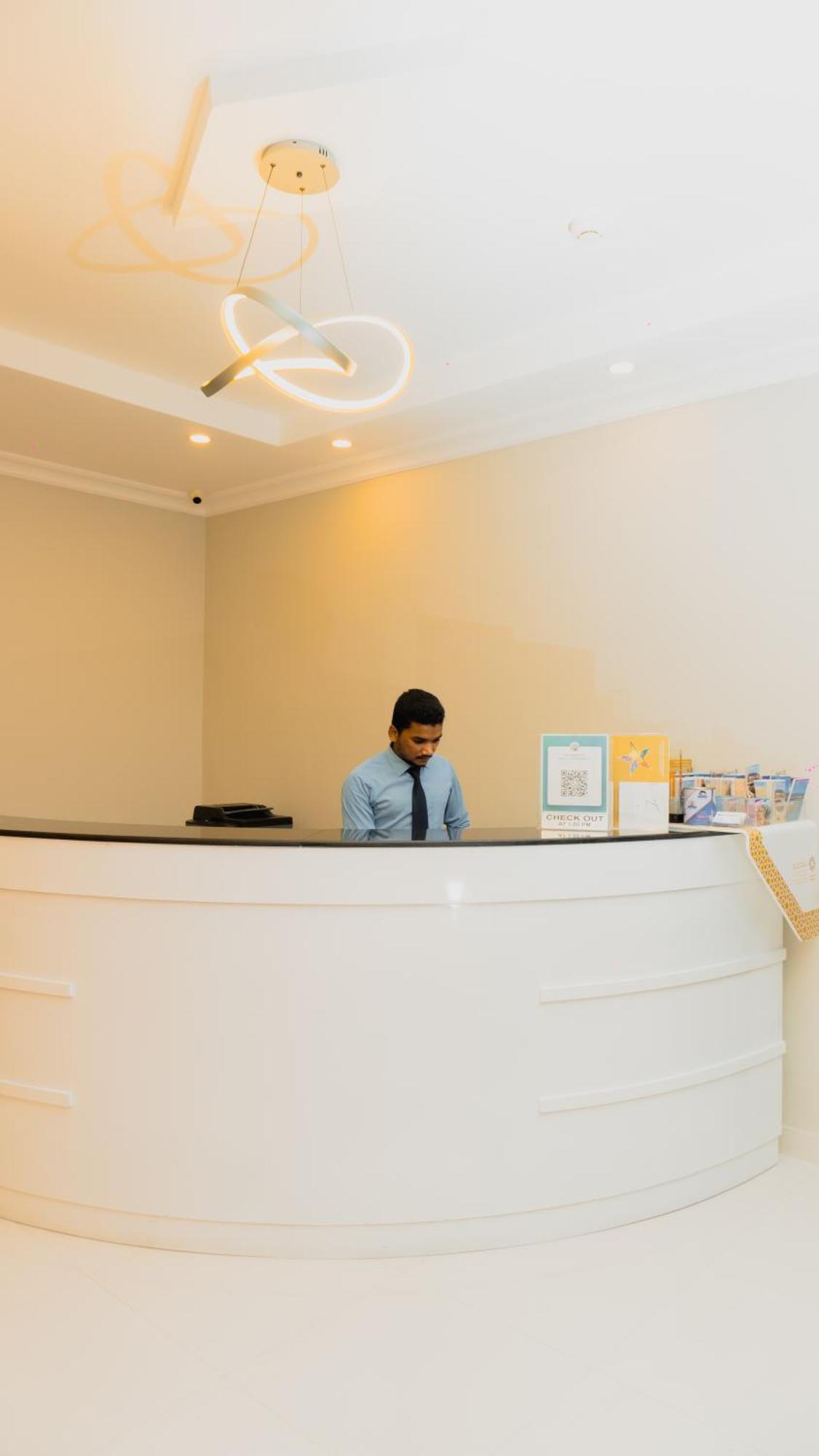 Pan Emirates Hotel Apartments 샤르자 외부 사진